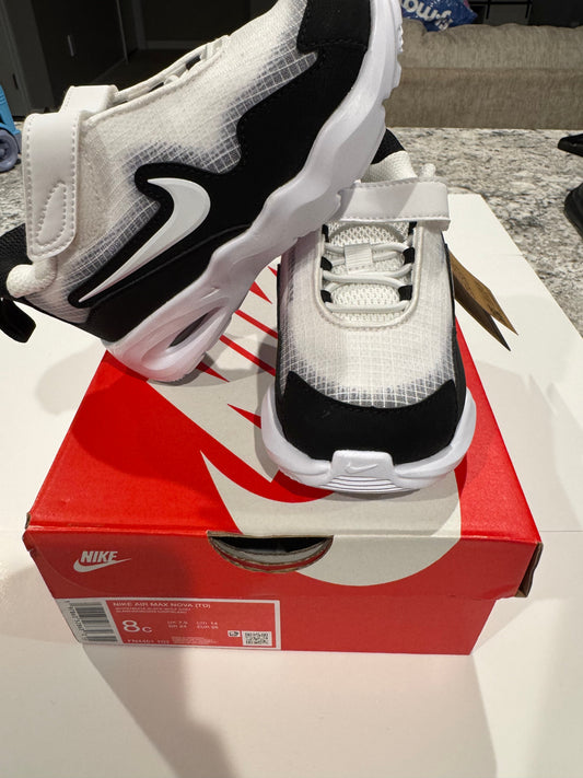 #107 REDUCED Nike Air Max Nova 8C *NWT*