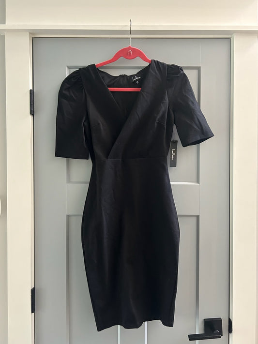 136 NWT Lulu black dress size small short sleeve v neck