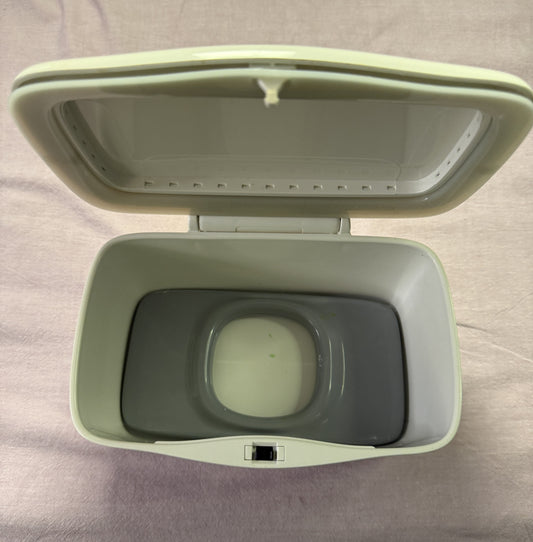 #103 OXO Perfect Pull Wipe Container