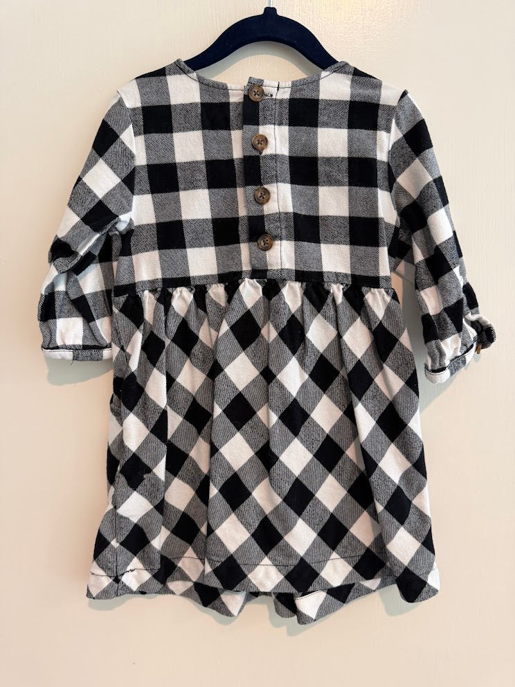 #9 Girls Hanna 100 (4T) Black & White Buffalo Print LS Dress