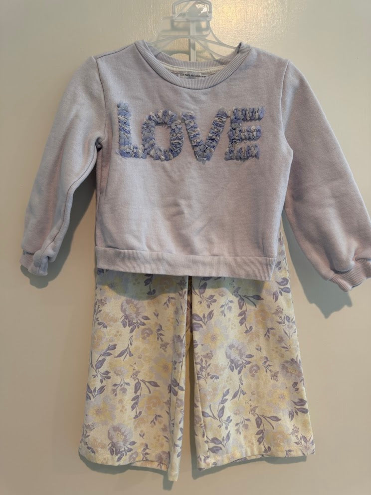 #9 Girls XS (4) Purple Flower Pants with "LOVE" Floral Crewneck Top _ EUC
