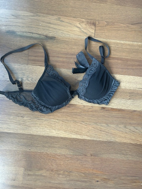 Seller #19 Women's Natori Bra 32B