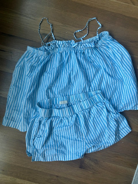 Seller #19 Women's Lake Pajamas Set Small