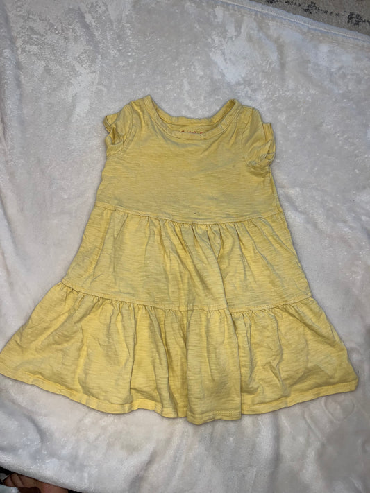 Girls 4T oldnavy dress, has a small spot, size of pin tip