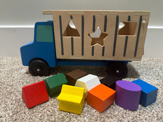 #107 REDUCED Melissa and Doug Shape Sorting Truck