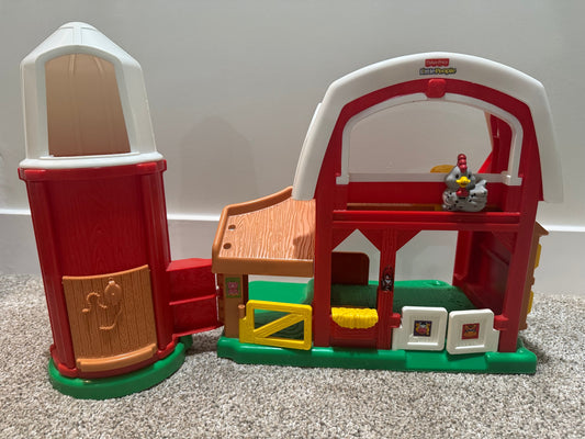 #107 Little People Barn