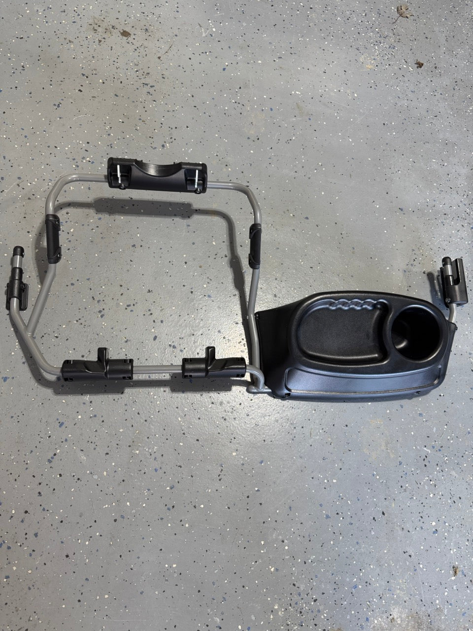 Seller #114 BOB gear Duallie Infant Car Seat Adapter Graco