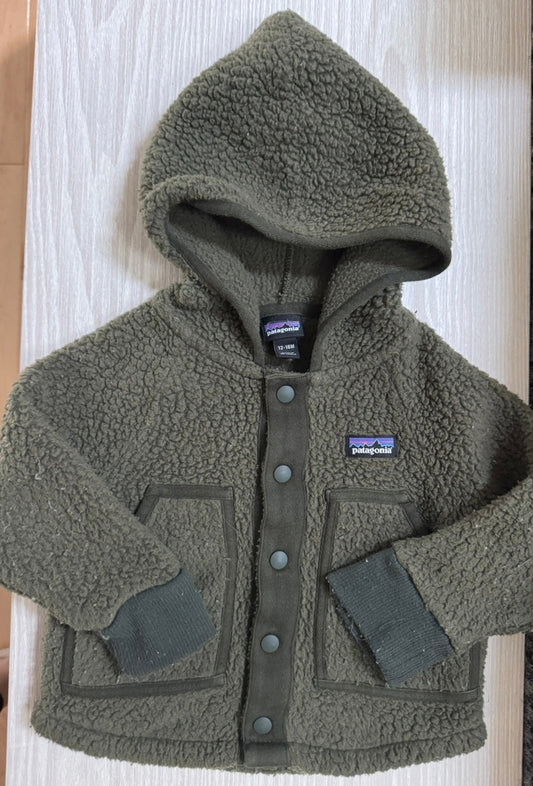 #207 Patagonia hunter green fleece jacket size 12-18 Month