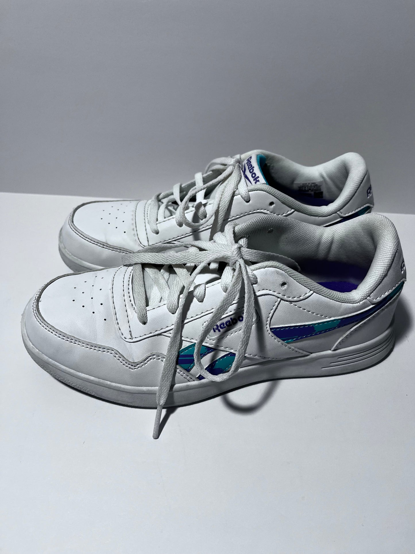 #150  REDUCED girls 4.5 reebok sneakers white teal purple