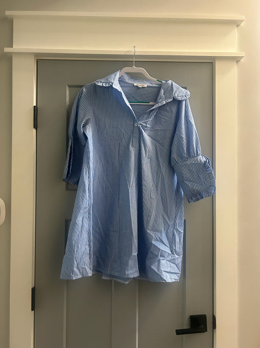 136 EUC solution size small shirt dress