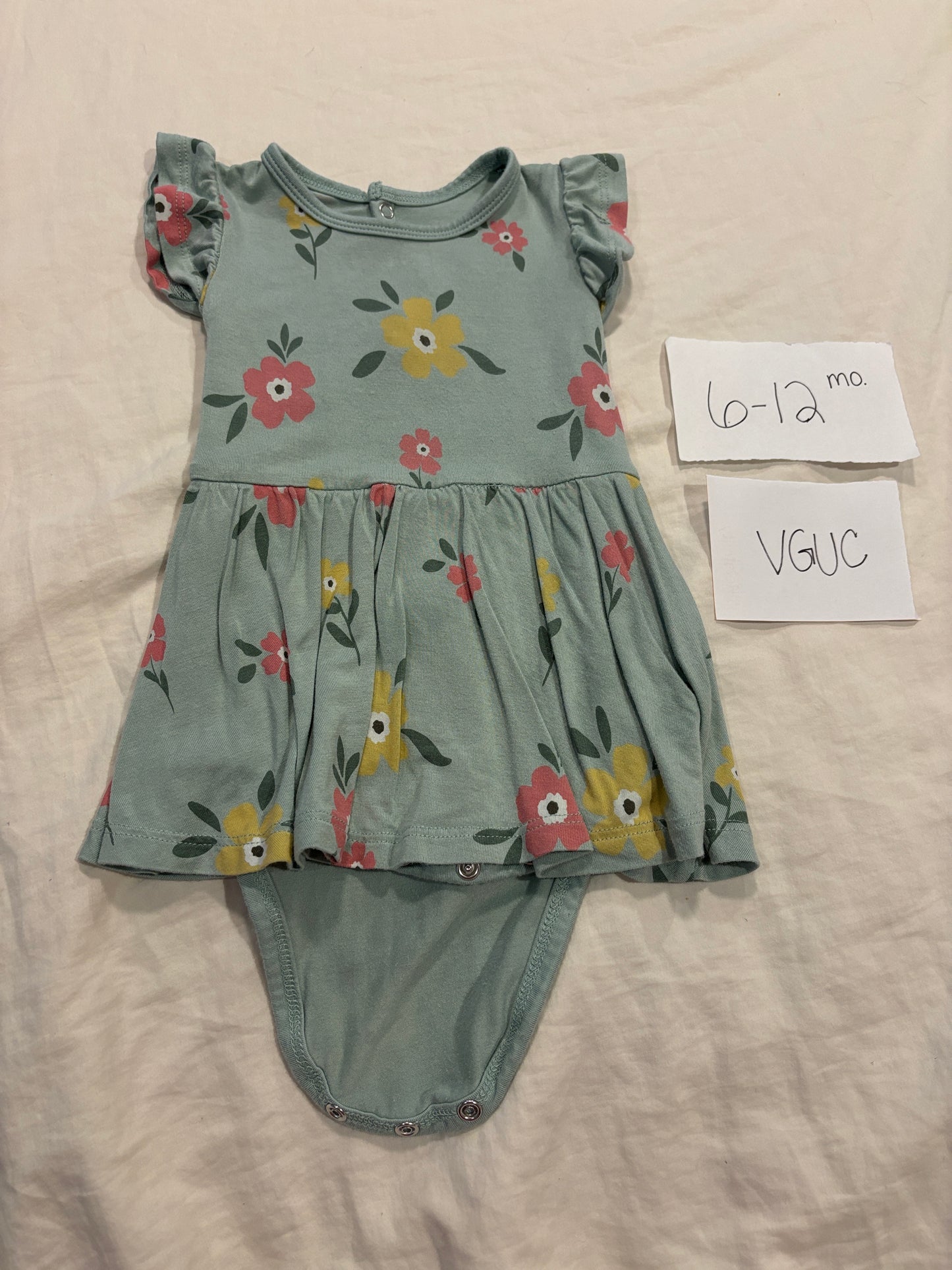#138 - 6-12 Mo - VGUC Kyte Baby - Floral SS Bodysuit Twirl - PU 45236