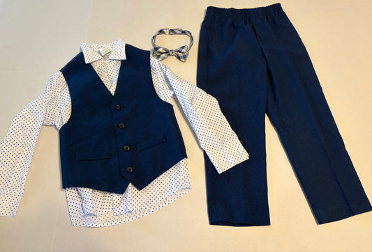#25 Boys size 5 Van Heusen navy blue suit with pants, shirt, vest and bow tie