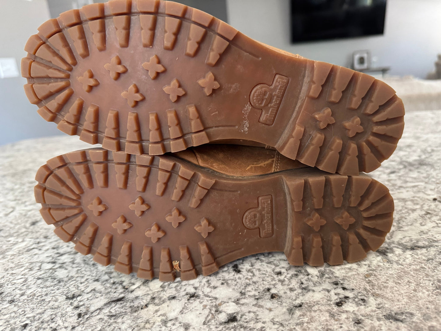 #107 REDUCED Timberland Women’s Hiking Boots 7.5