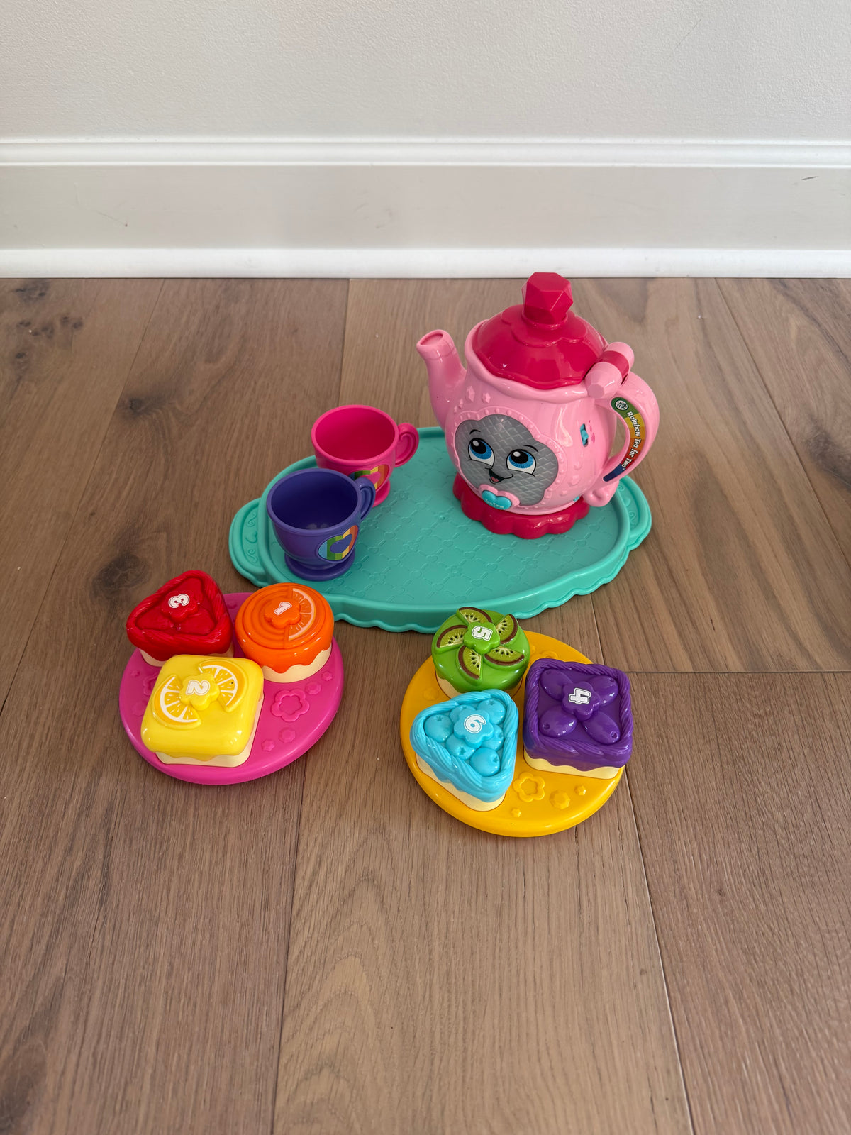 #21 • Leapfrog Tea Set