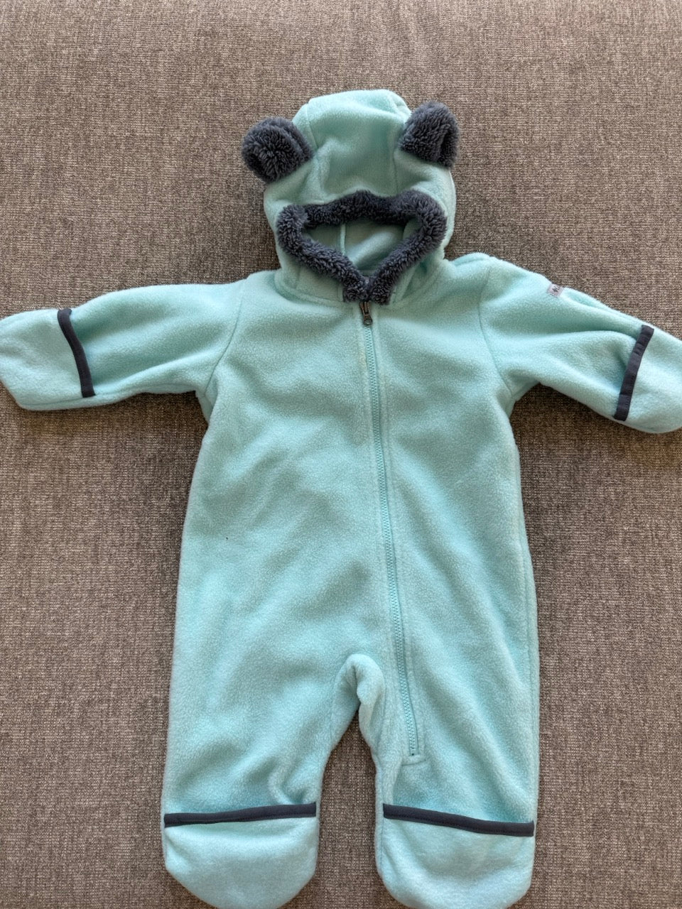 Seller #114 Columbia fleece bunting gender neutral size 3-6 months