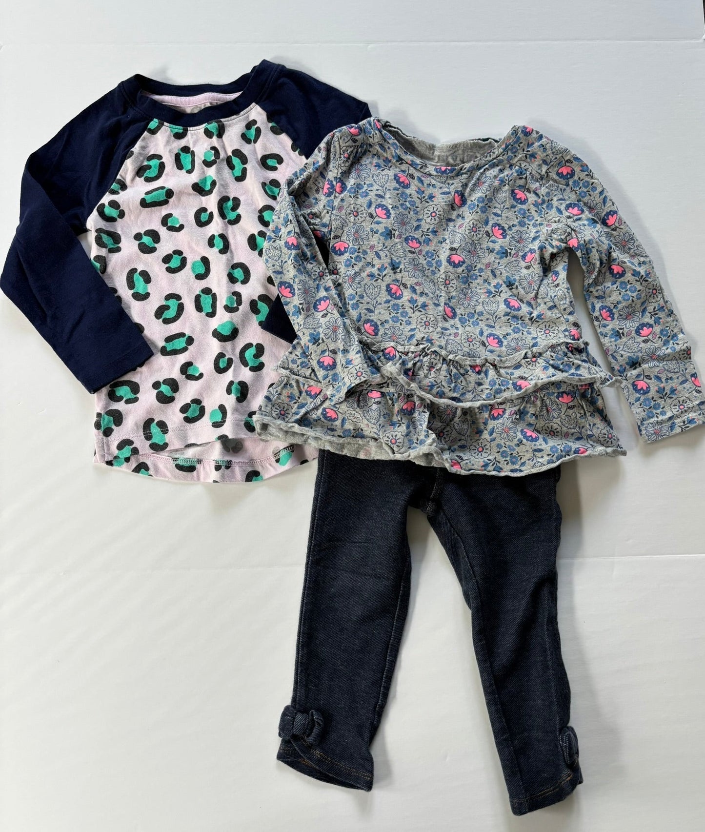 #101 *REDUCED*Carter's Long Sleeve Shirt Bow Jegging Bundle Girls Size 18-24 months