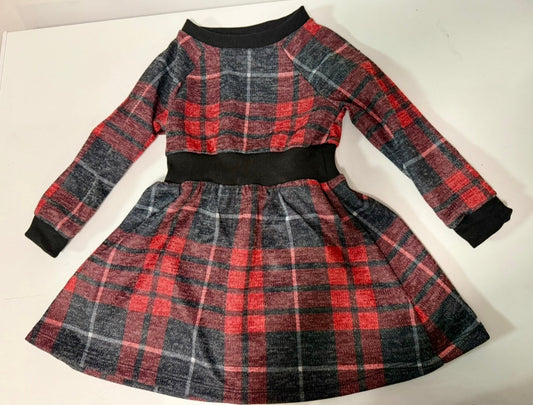 #155 Girls black and red plaid dress 3T