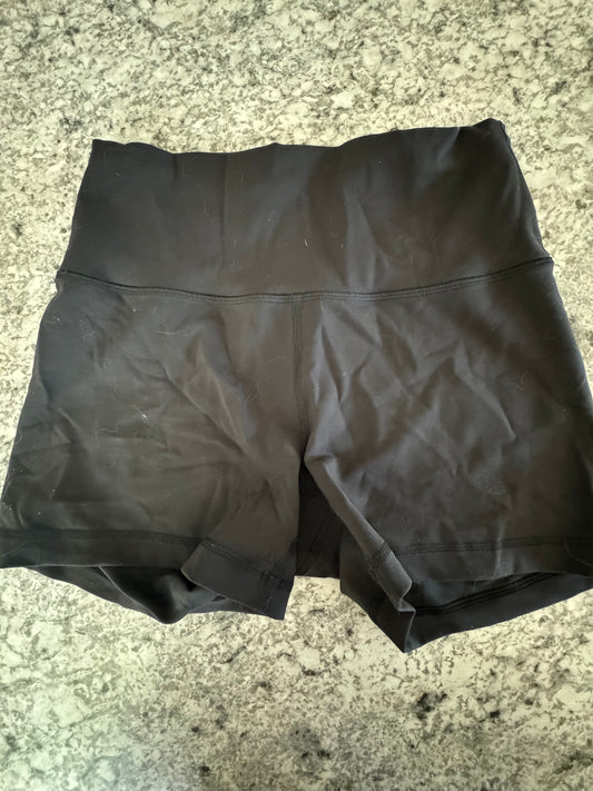 #107 REDUCED Lululemon Wunder Train Short 4” size 8