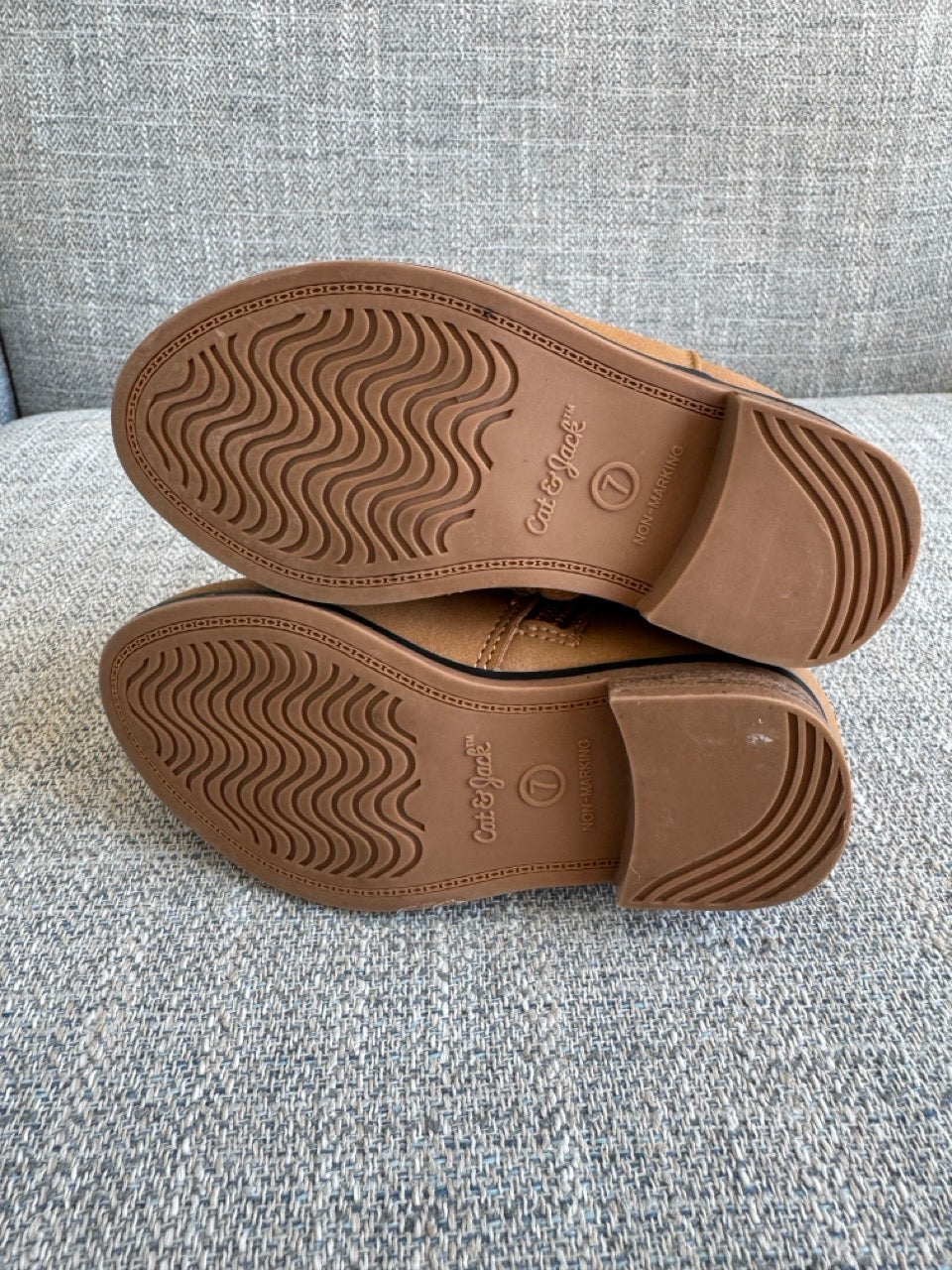 Seller #114 Cat and Jack brown boots with gold glitter girls size 7