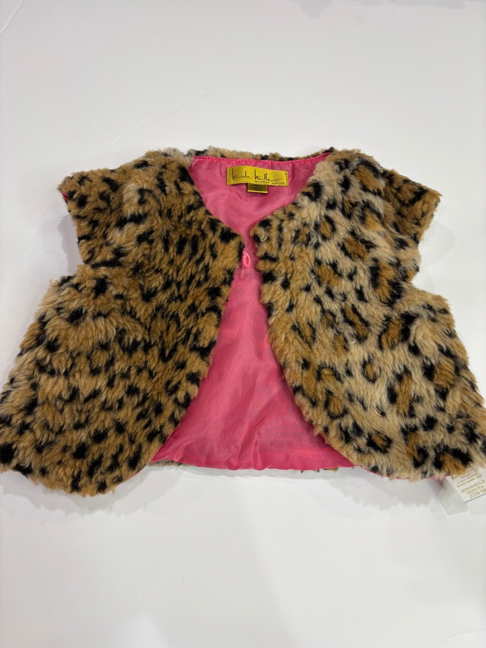 #86A girls 12 mo Nicole miller outfit- white top, black pant, cheetah vest, so cute!