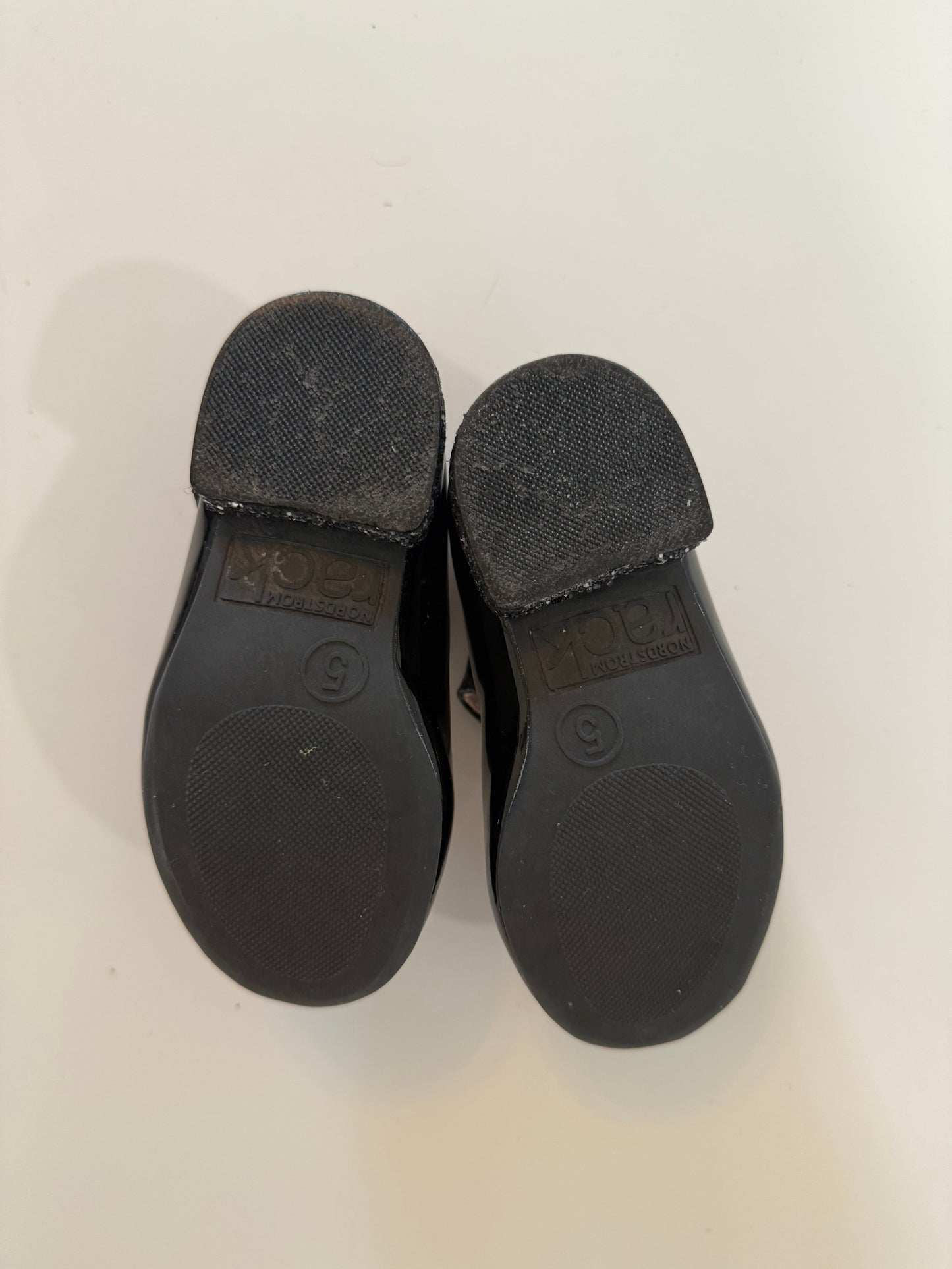 #50 • Girls • Nordstrom Rack • 5 • EUC
