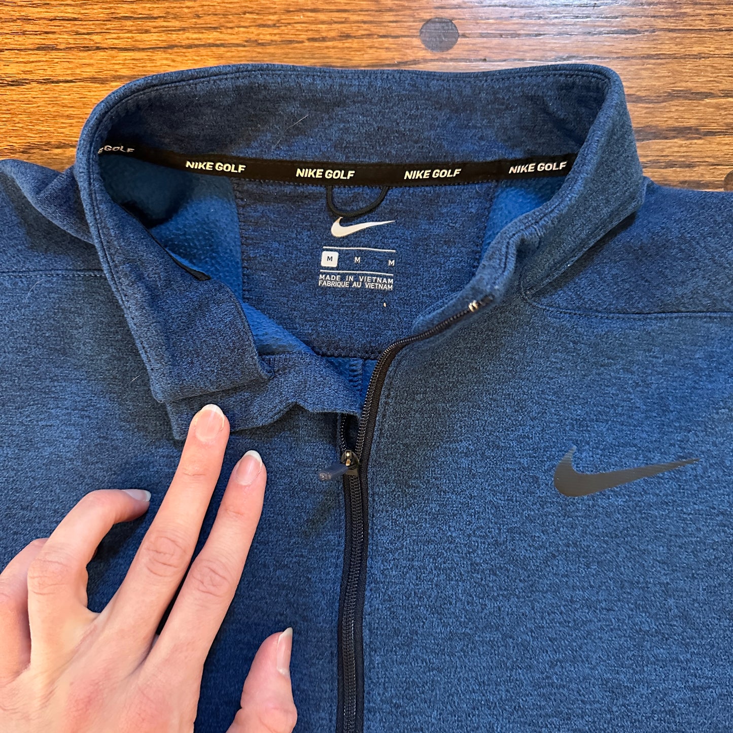 Men's Nike Quarter Zip, Navy Blue - size Medium