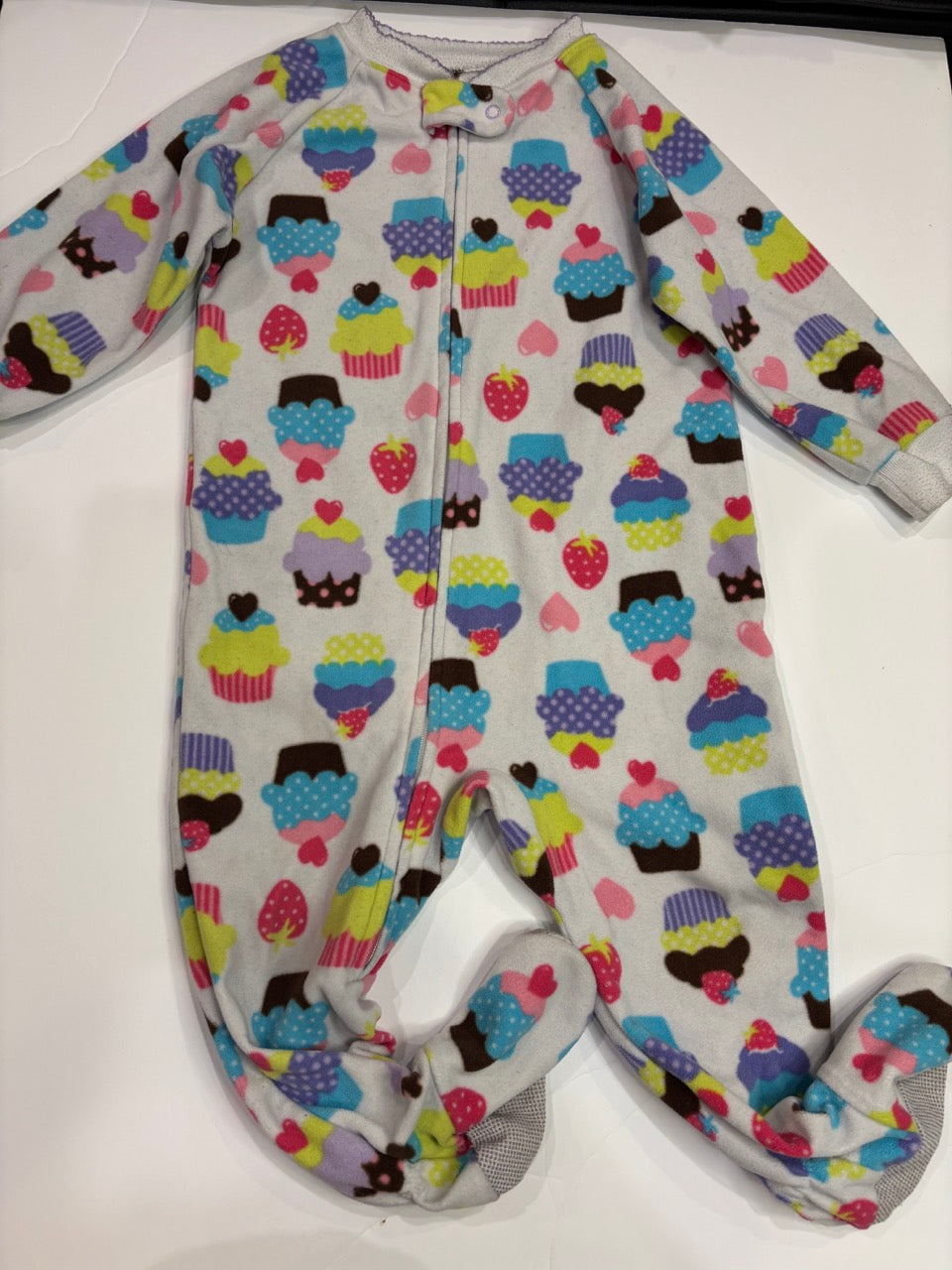 #86A girls 18mo carters cupcake pajamas, fleece