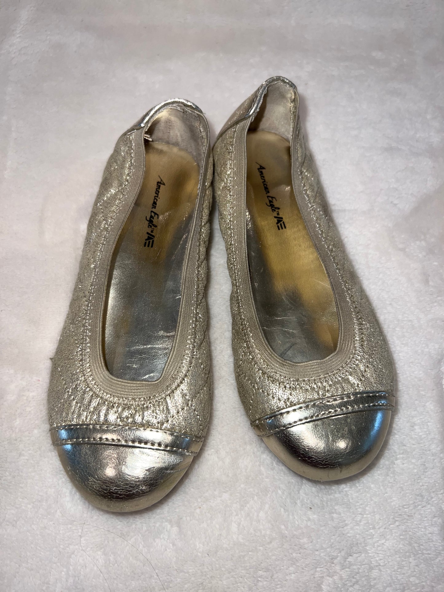 Toddler girl shoe size 11 american eagle gold flats