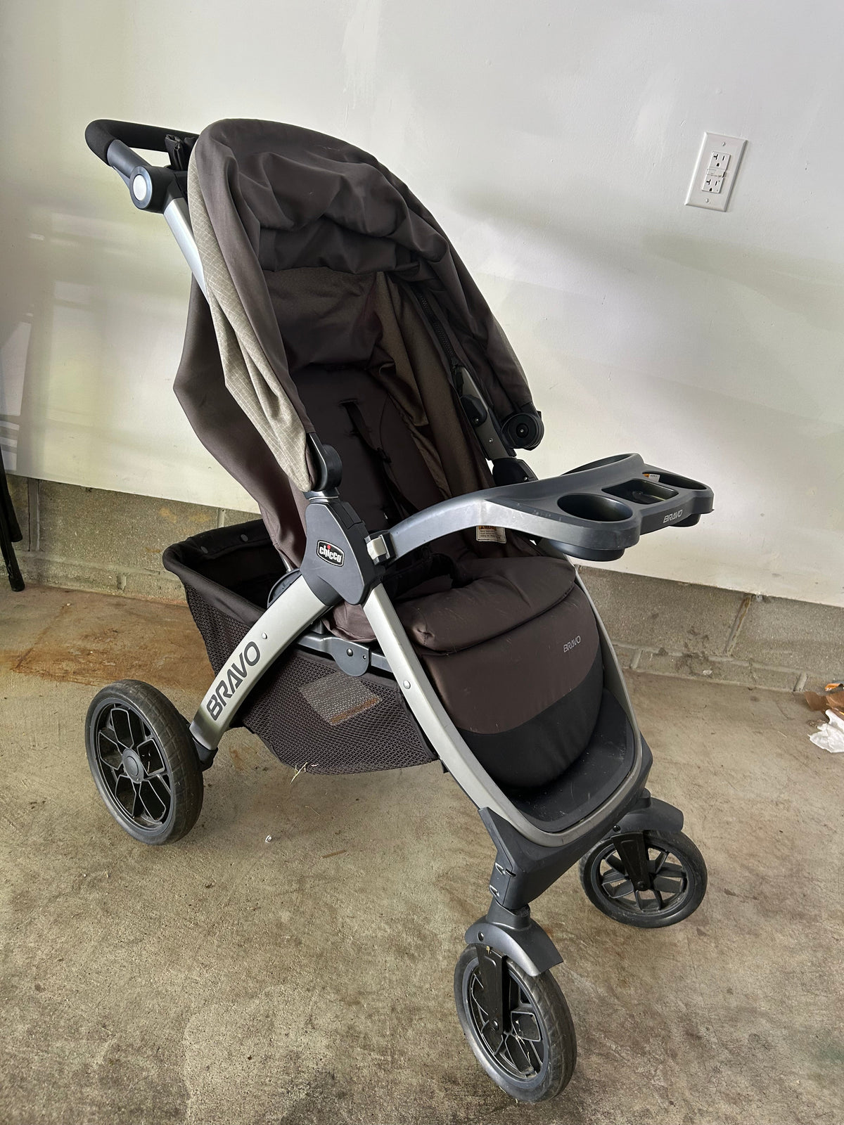 Chicco Bravo 3-in-1 (Stroller + Car Seat + Base)