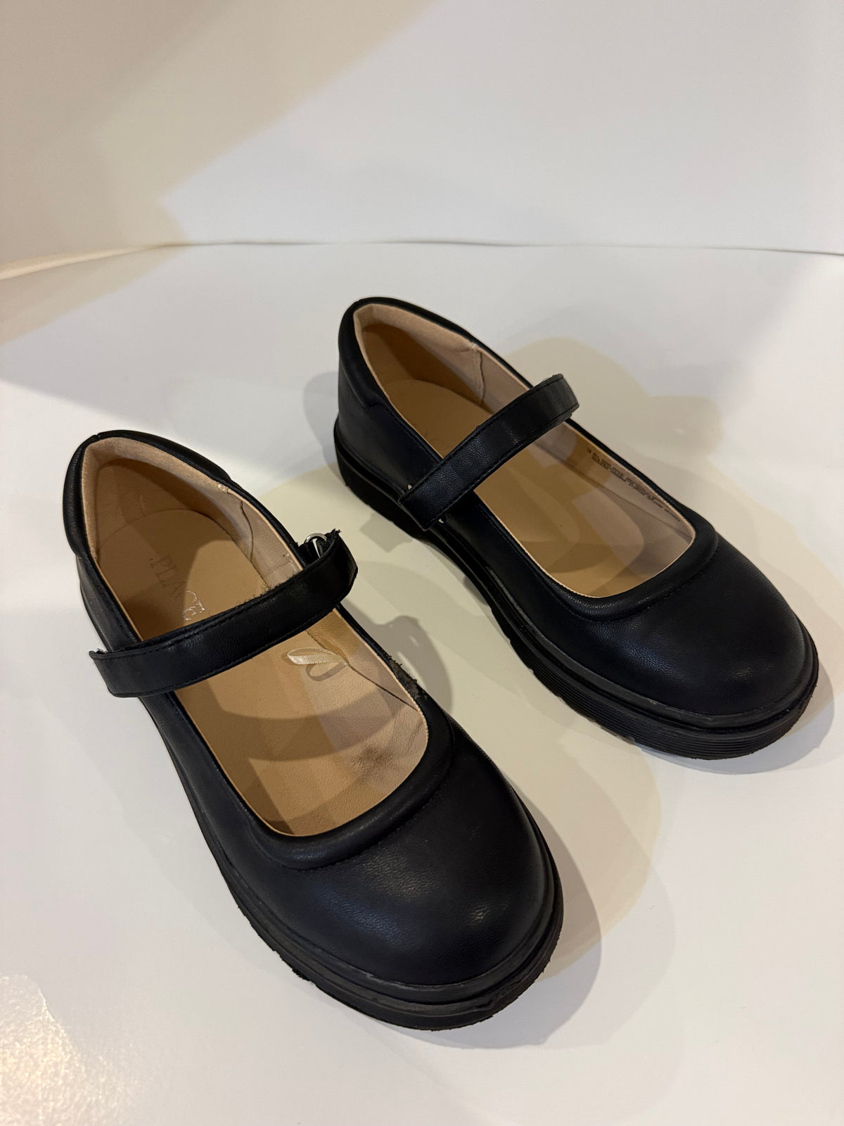 Seller #142 Girls size 3 Children’s Place black maryjane’s