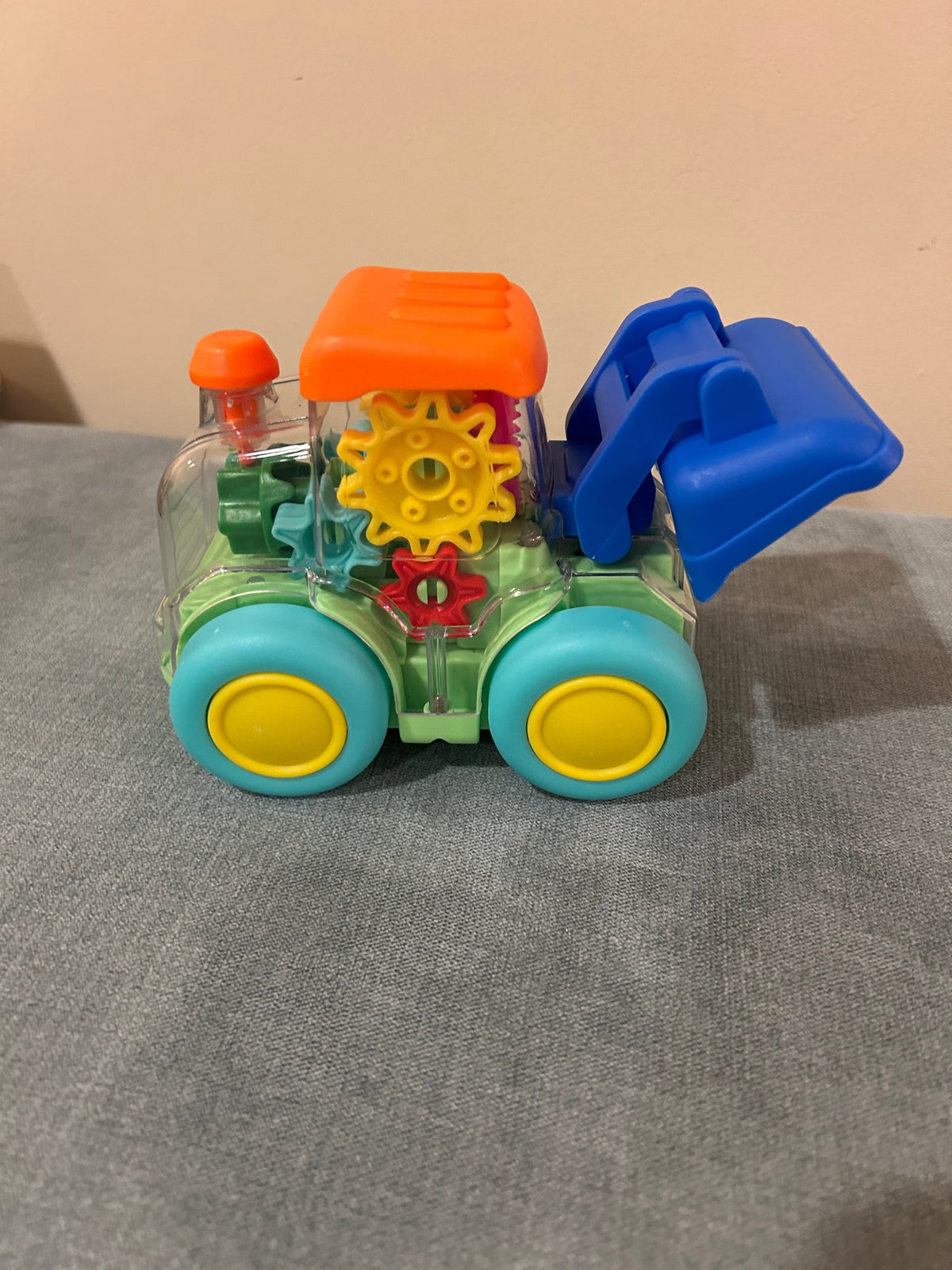 Seller 128 - Learn to Crawl Moving Gear Truck