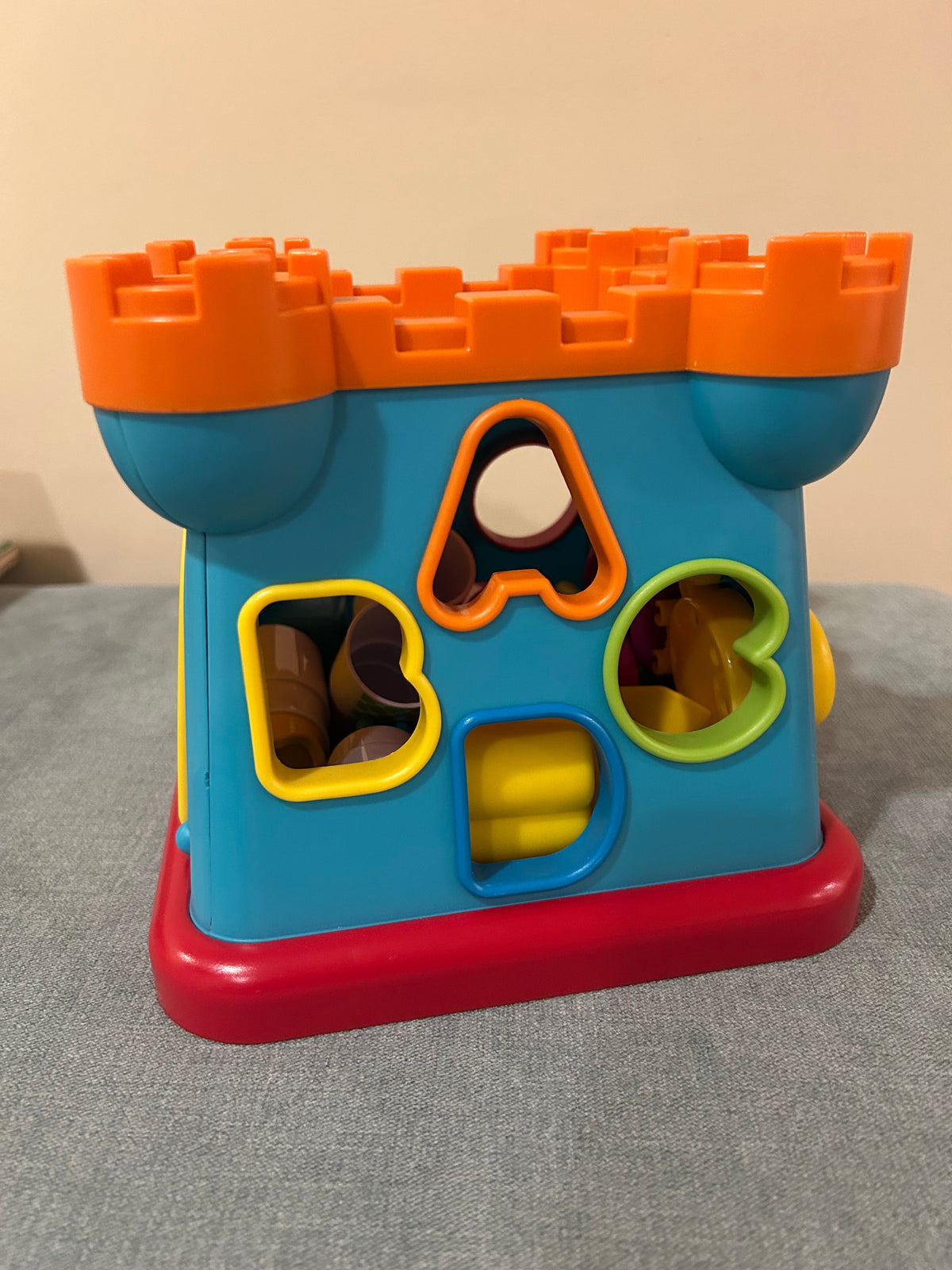 Seller 128 - Castle Shape Sorter Toy