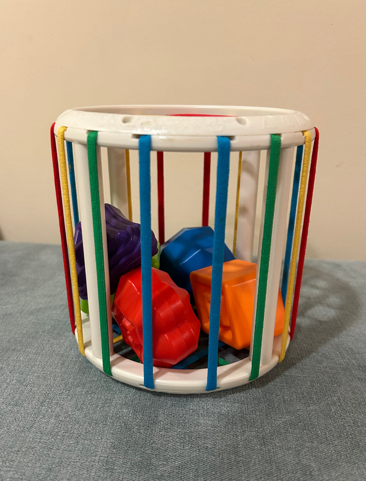 Seller 128 - In and Out Toy