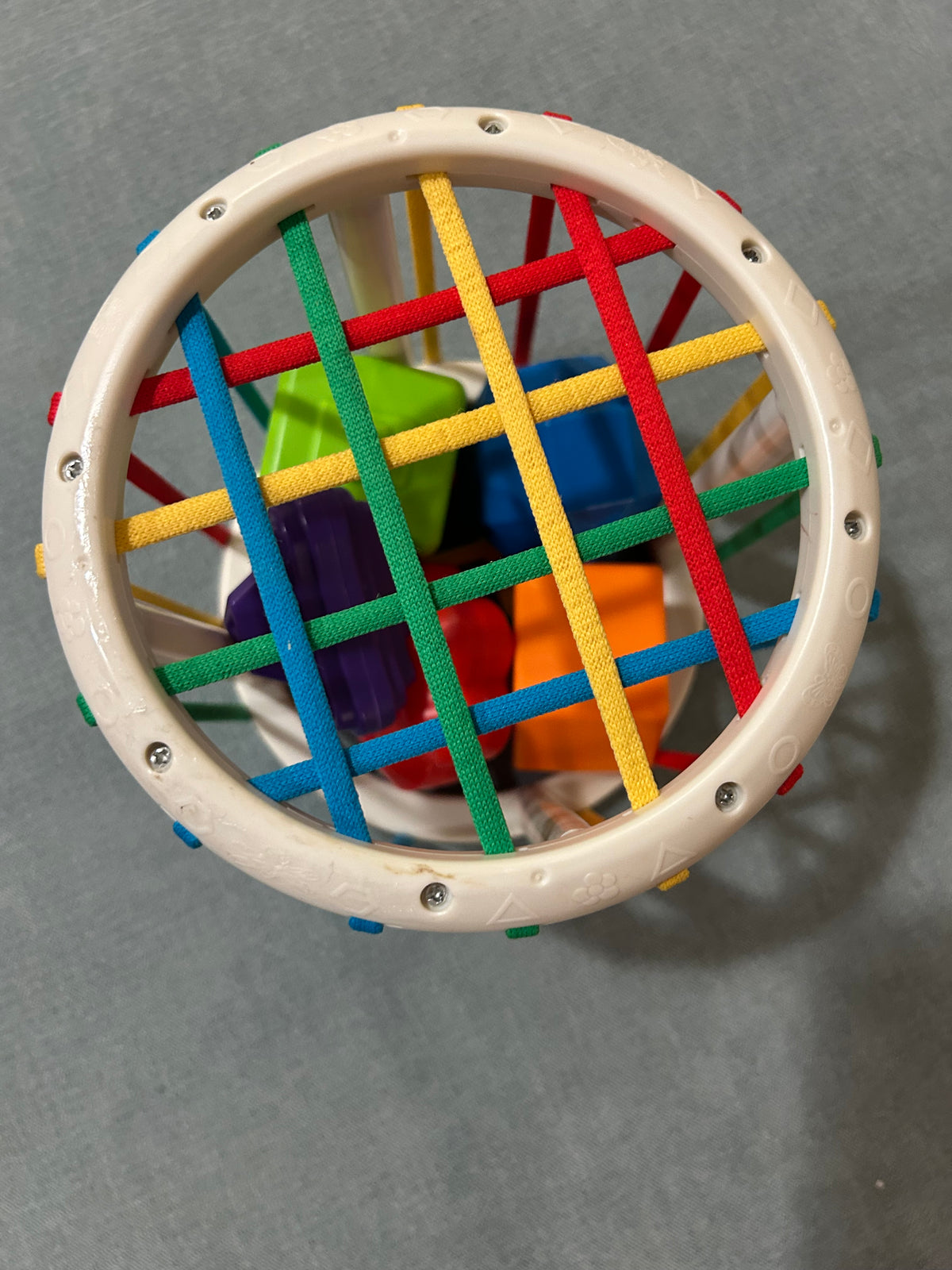 Seller 128 - In and Out Toy