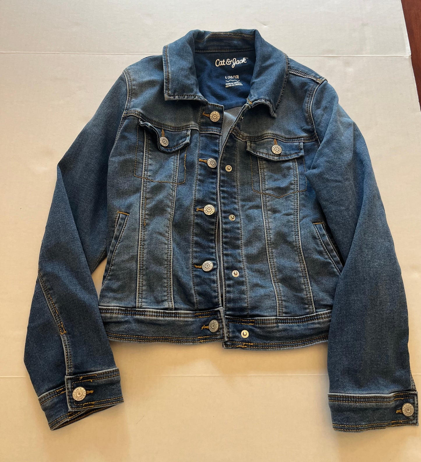 Seller 148 VGUC Cat and Jack jean jacket size 10/12 girl. REDUCED!