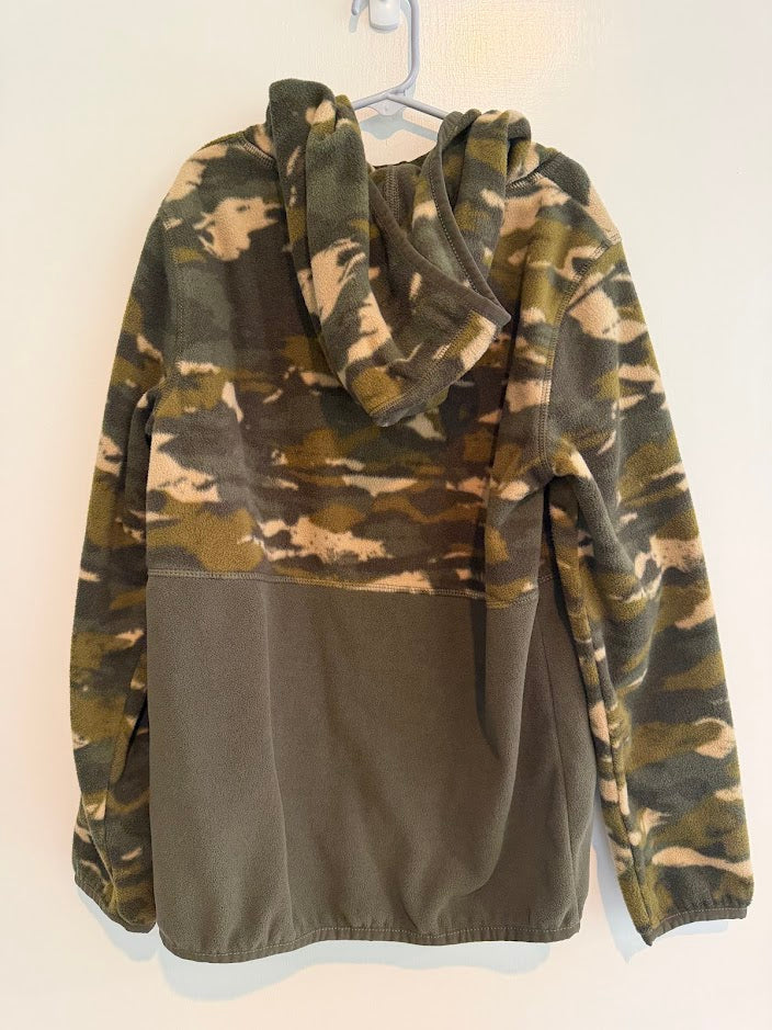 #9 Under Armour Youth Medium Camo Hoodie Sweater _ Worn Once