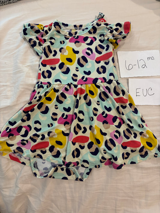 #138 - 6-12 Mo - EUC Milk + Coco - Bright Cheetah print SS Bodysuit Twirl - PU 45236