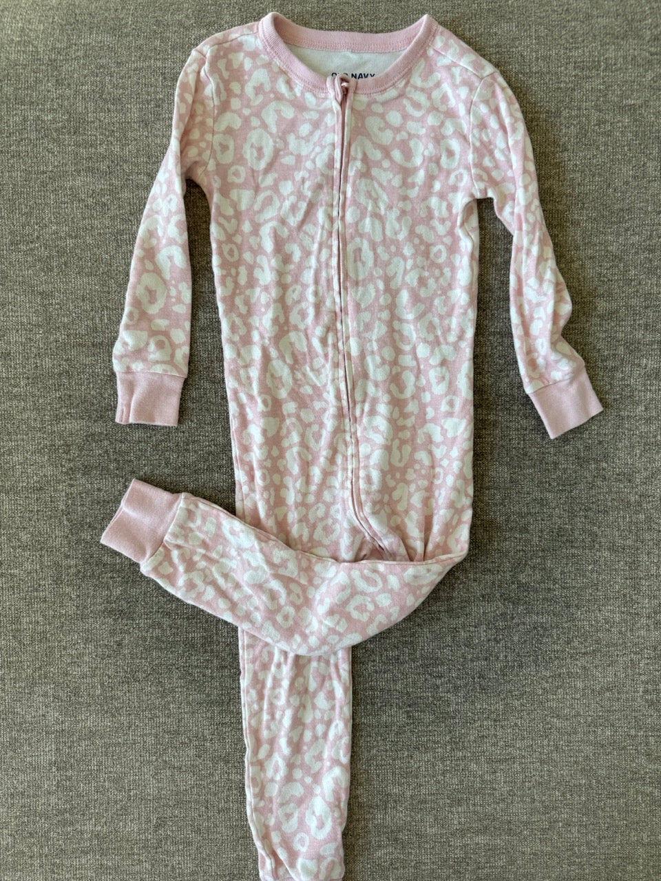 Seller #114 Old Navy pink animal print footless sleeper girls size 3T