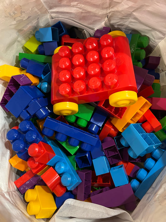 Seller 128 - Mega Blocks Lot