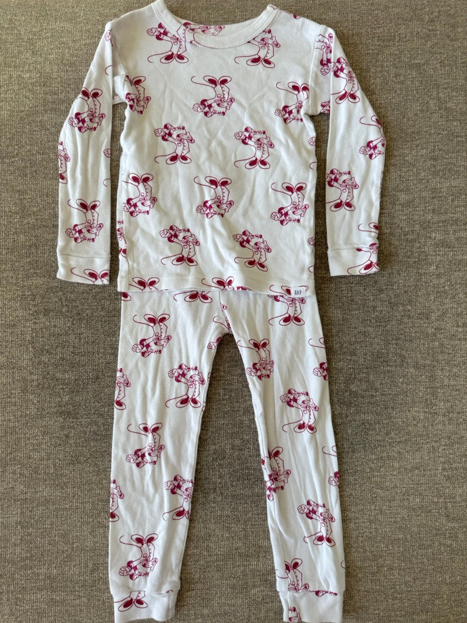 Seller #114 Gap Disney Minnie pajamas girls size 4