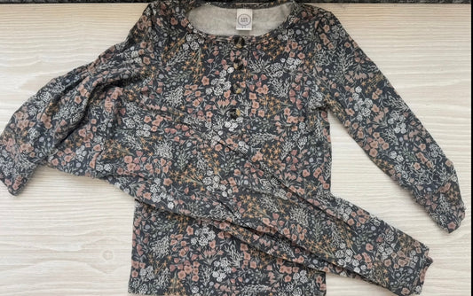 #207 Lou Lou & Co floral two piece set size 2T- light fading