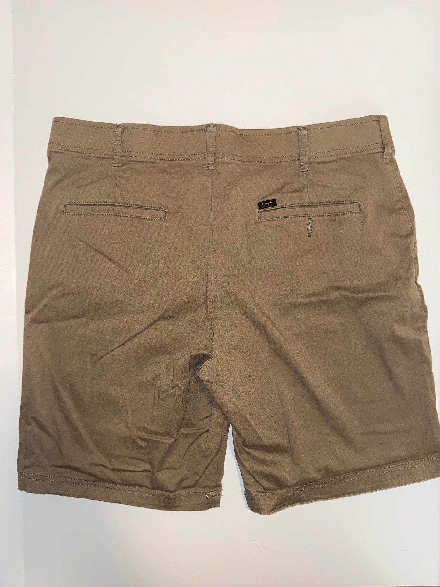 #106: REDUCED Mens 38 Lees Khaki Shorts (2 of 2)