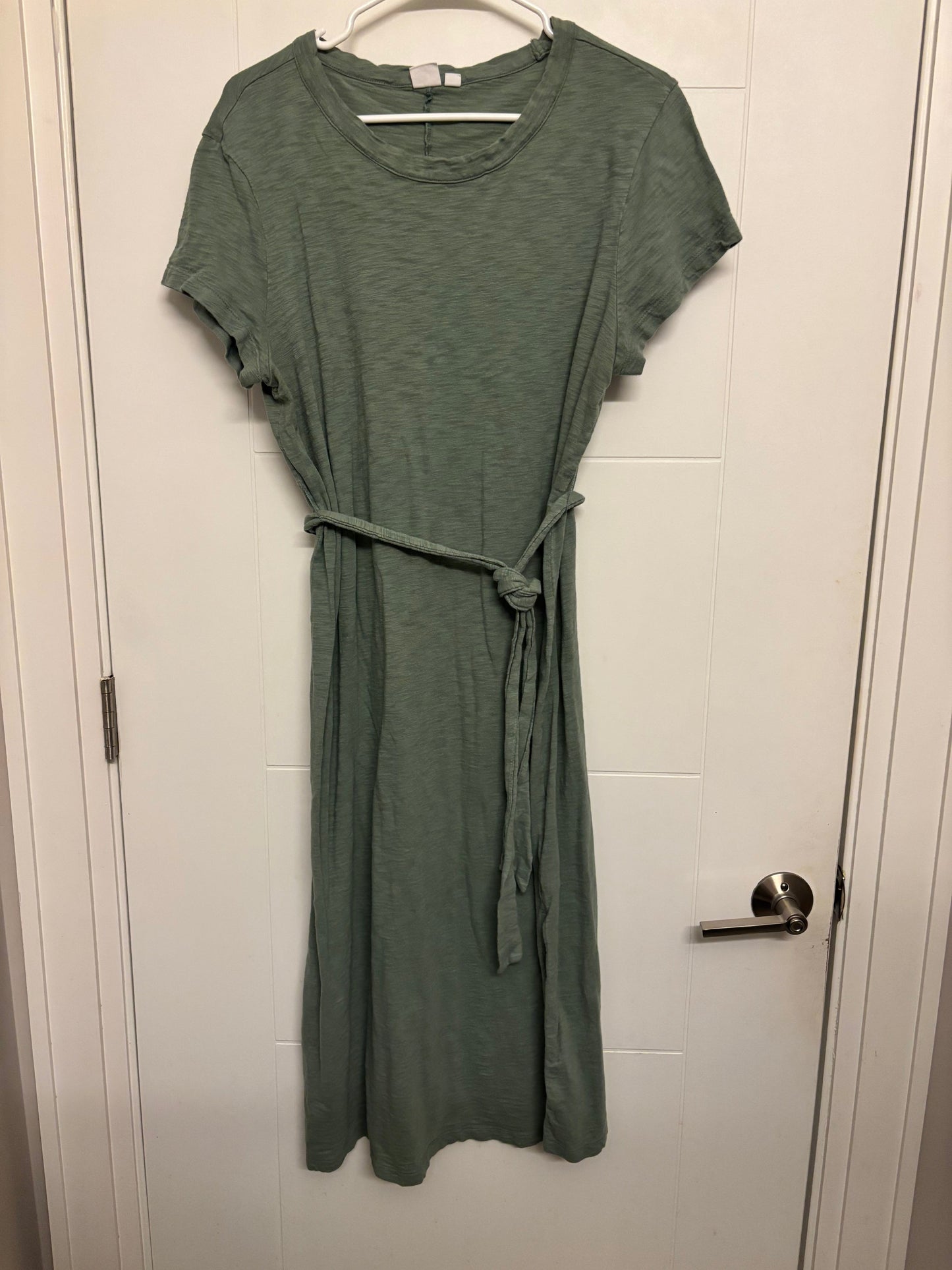 Seller #60 Gap Midi T-Shirt Dress - L