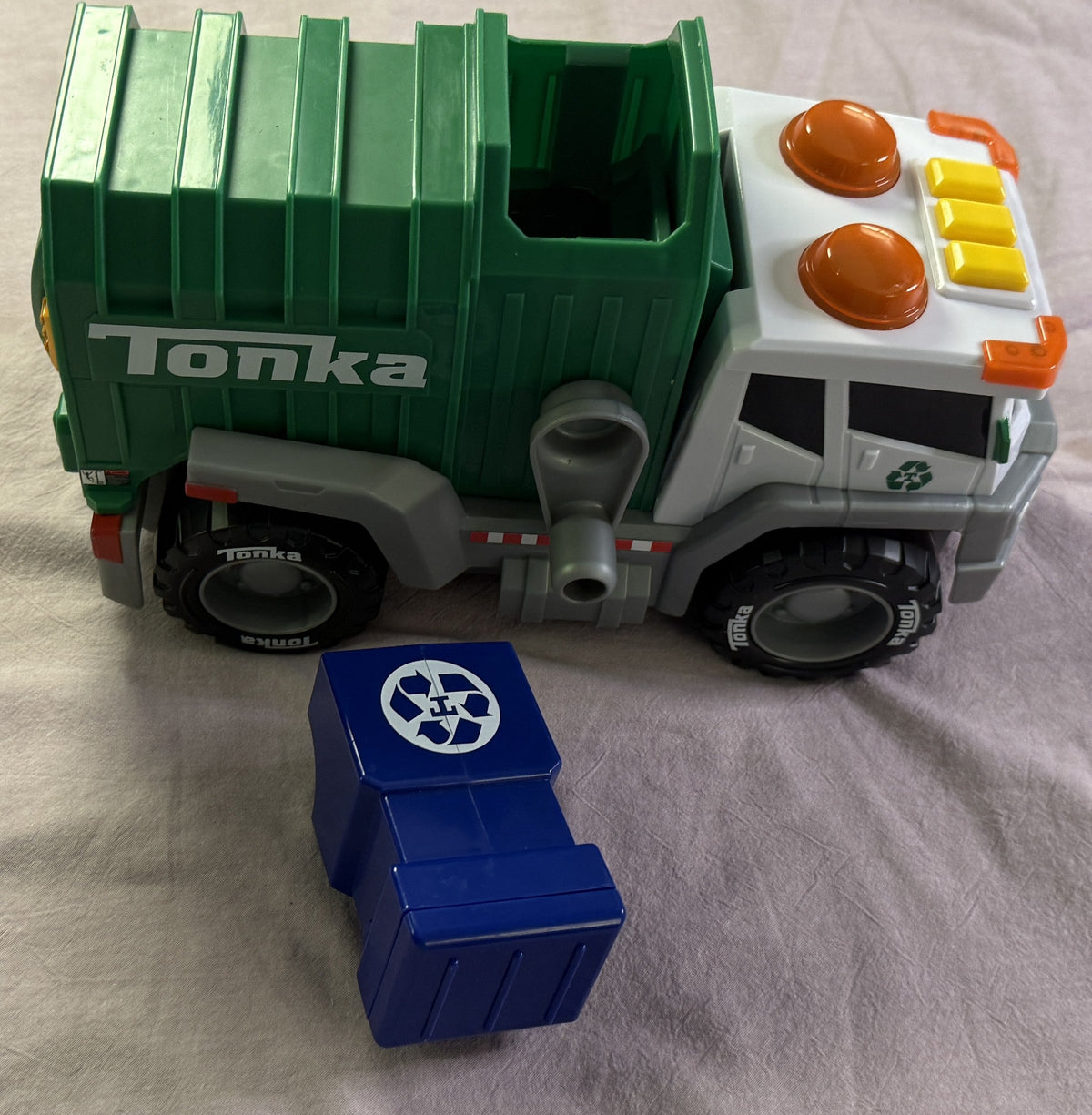 #103 Tonka Truck Garbage/Recycling Set