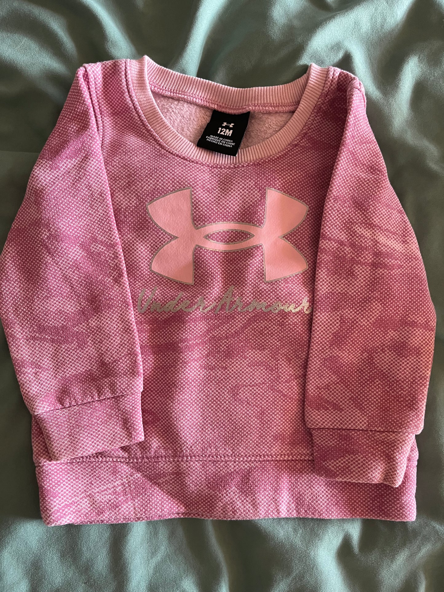 Seller 73A: EUC 12M Girls Under Armour Crewneck Sweatshirt - Pink Camo