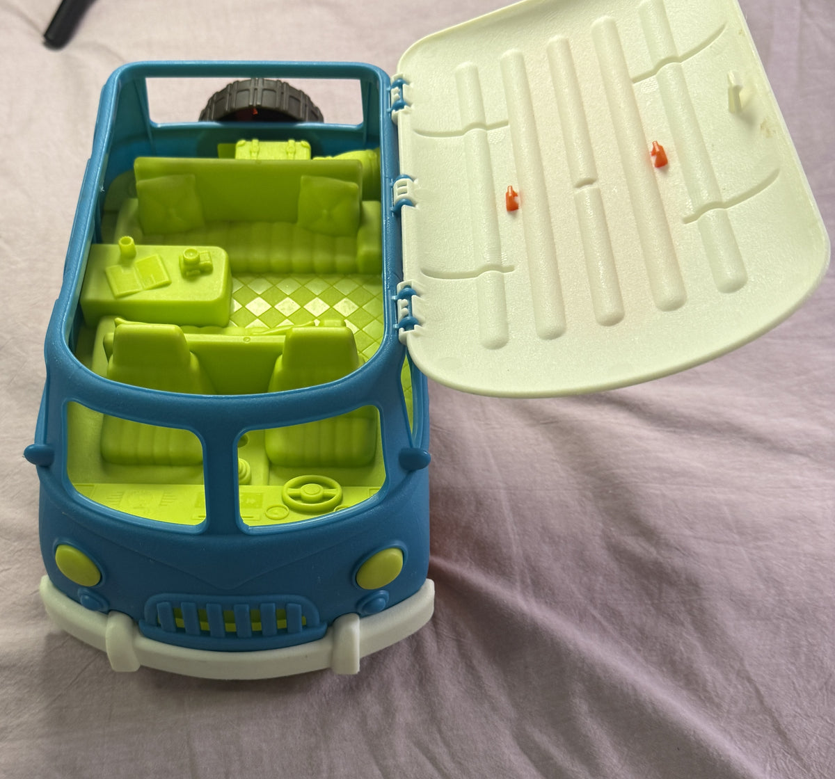 #103 Battat Wonder Wheels Camper