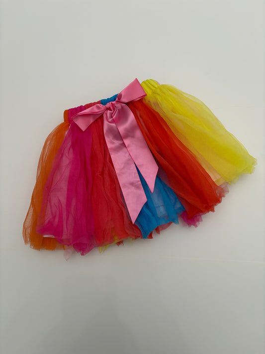 #121 girls (fits like 4) rainbow tulle skirt, VGUC