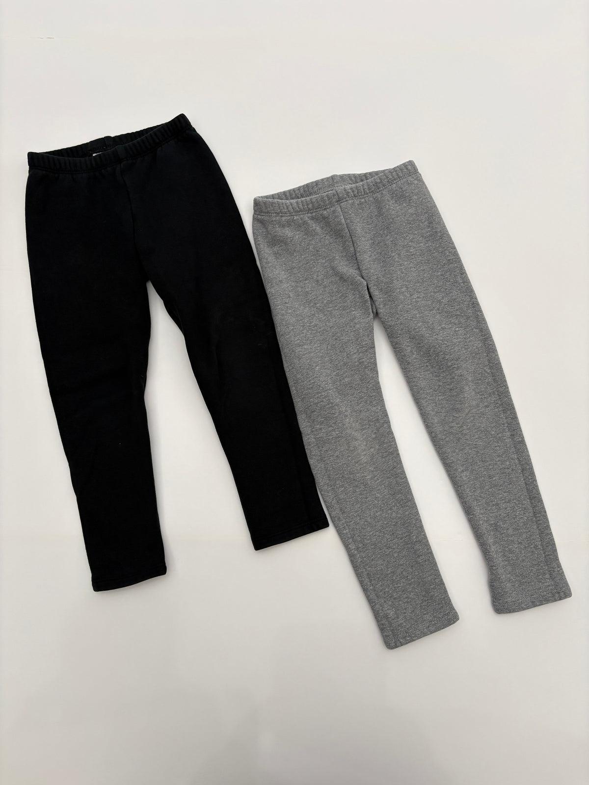#121 girls 4T Cat & Jack fleece lined leggings set of 2, VGUC
