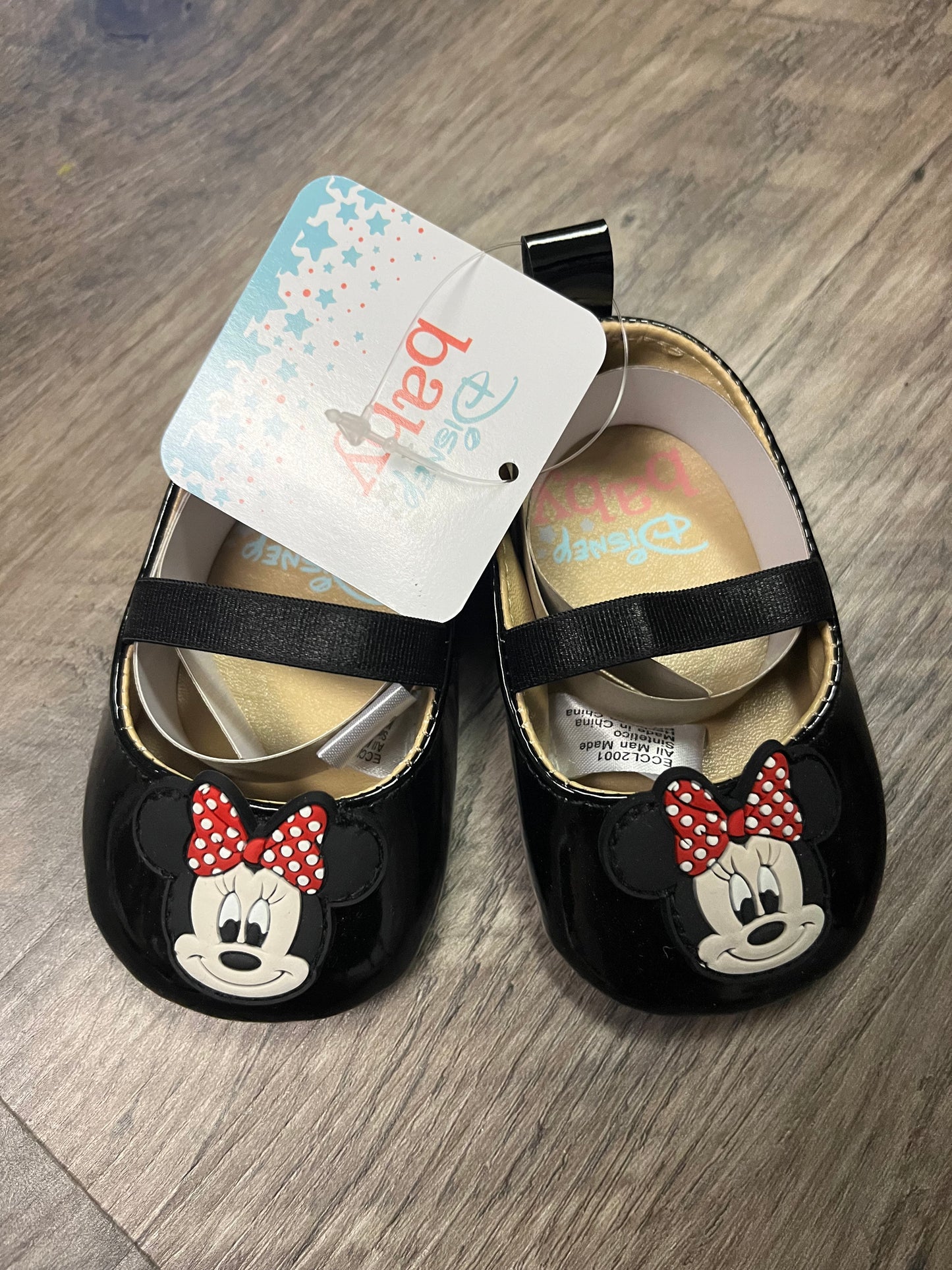 #13 New Baby girl 3-6 months Disney shoes