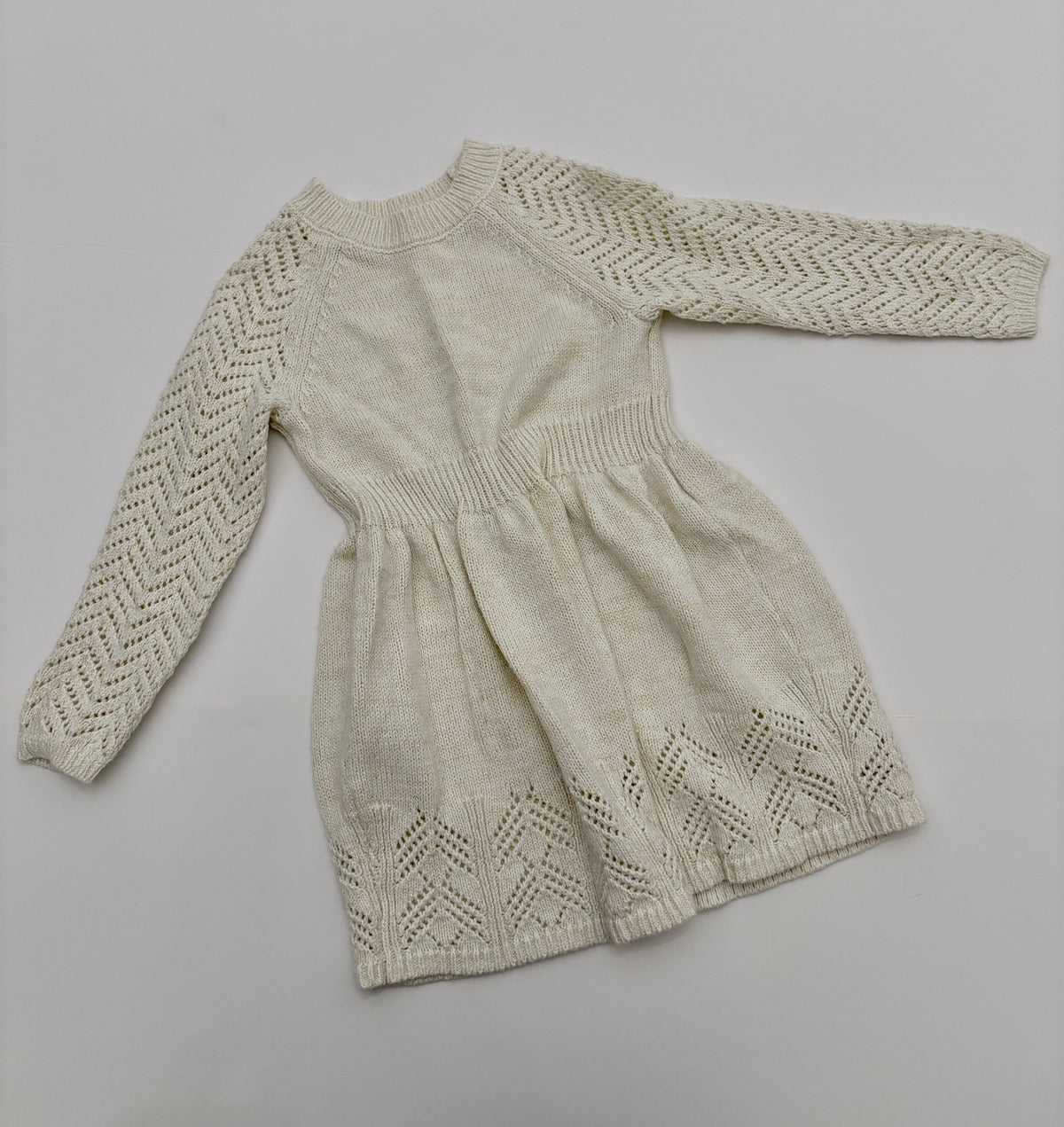 #121 girls 3T Cat & Jack cream sweater dress, VGUC
